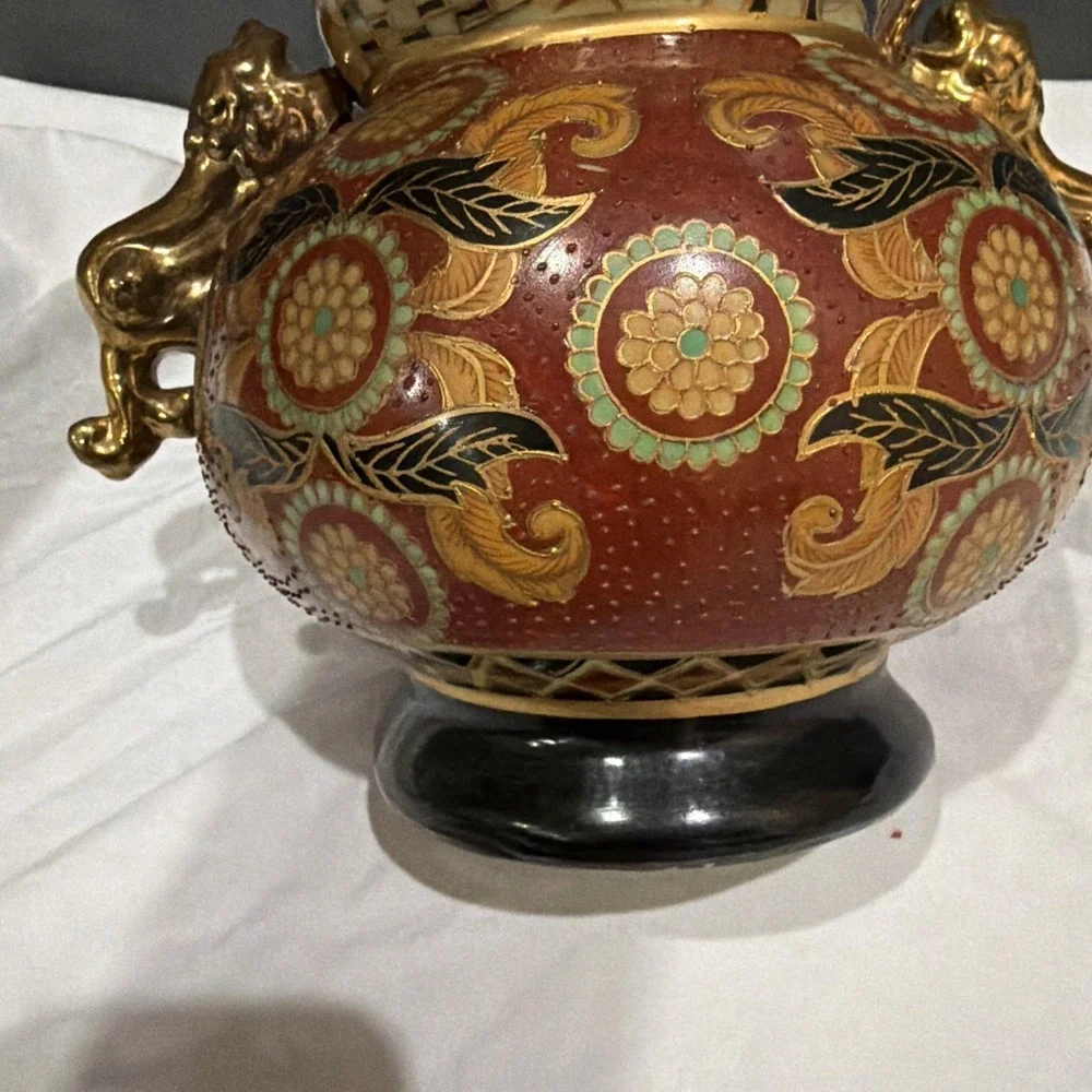 Vintage Formalities by Baum Bros Porcelain Hand Painted Vase Gold‎ Trim